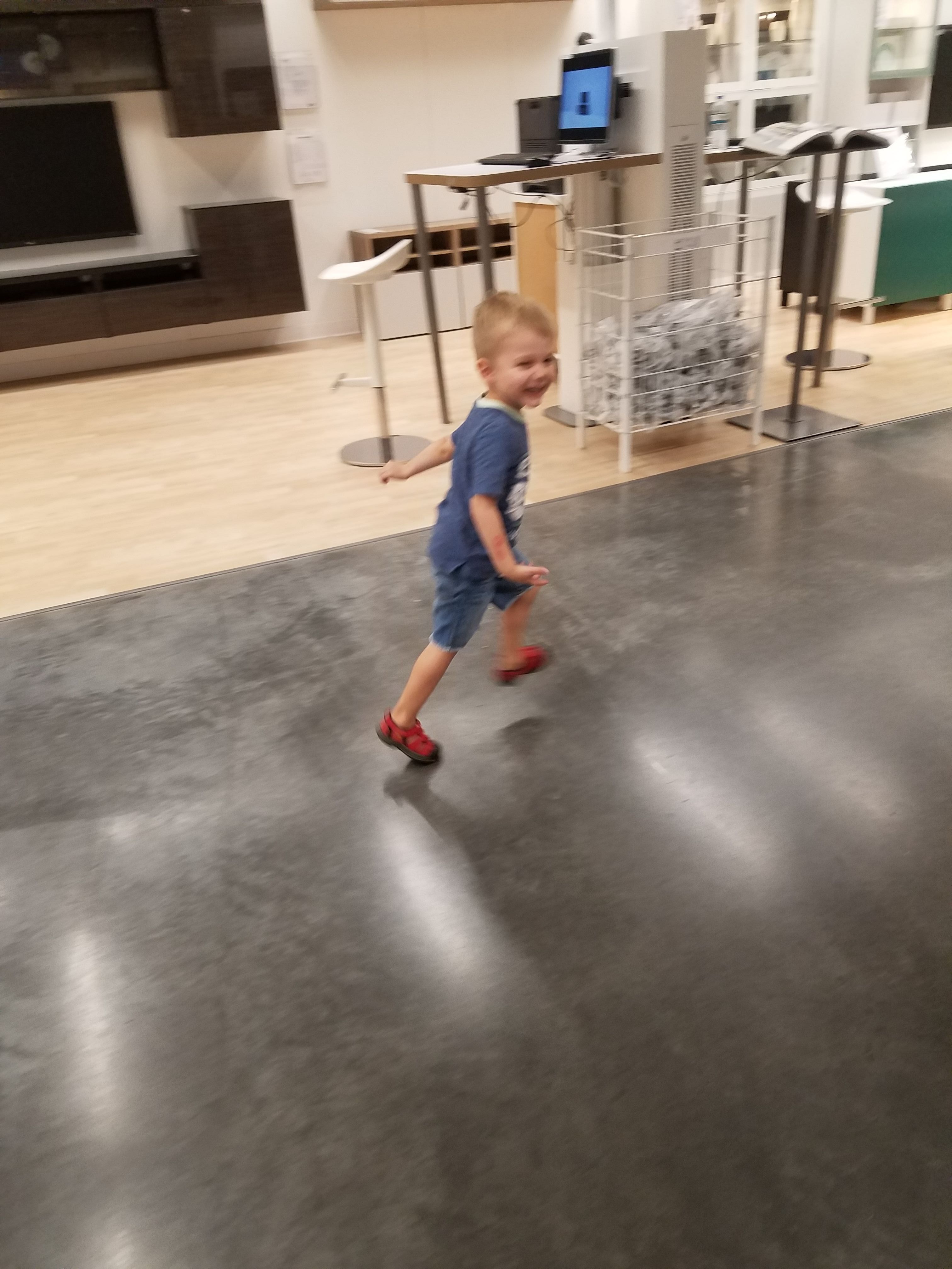 Run!